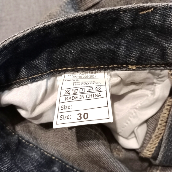 Jeans - Picture 4 of 6